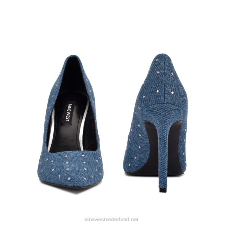tatiana pumps met spitse neus en studs Nine West 62LB1524 denim bezaaid