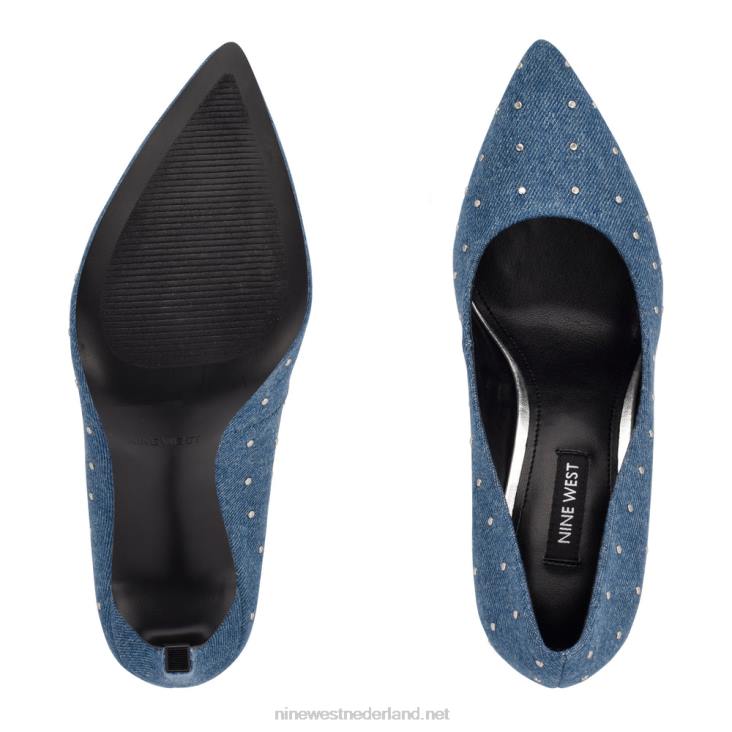 tatiana pumps met spitse neus en studs Nine West 62LB1524 denim bezaaid