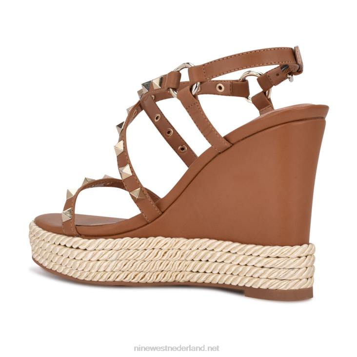 harte espadrille sandalen met studs en sleehak Nine West 62LB786
